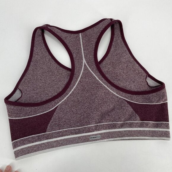 Nike Dri-More red seamless racerback sports bra - Picture 2 of 11